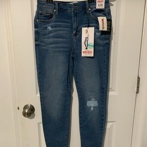 Classic Colored Ripped Skinny Jeans